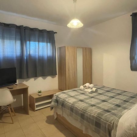 Semi-Basement 250M From Sea, Nea Chili Apartment Александруполис Екстериор снимка