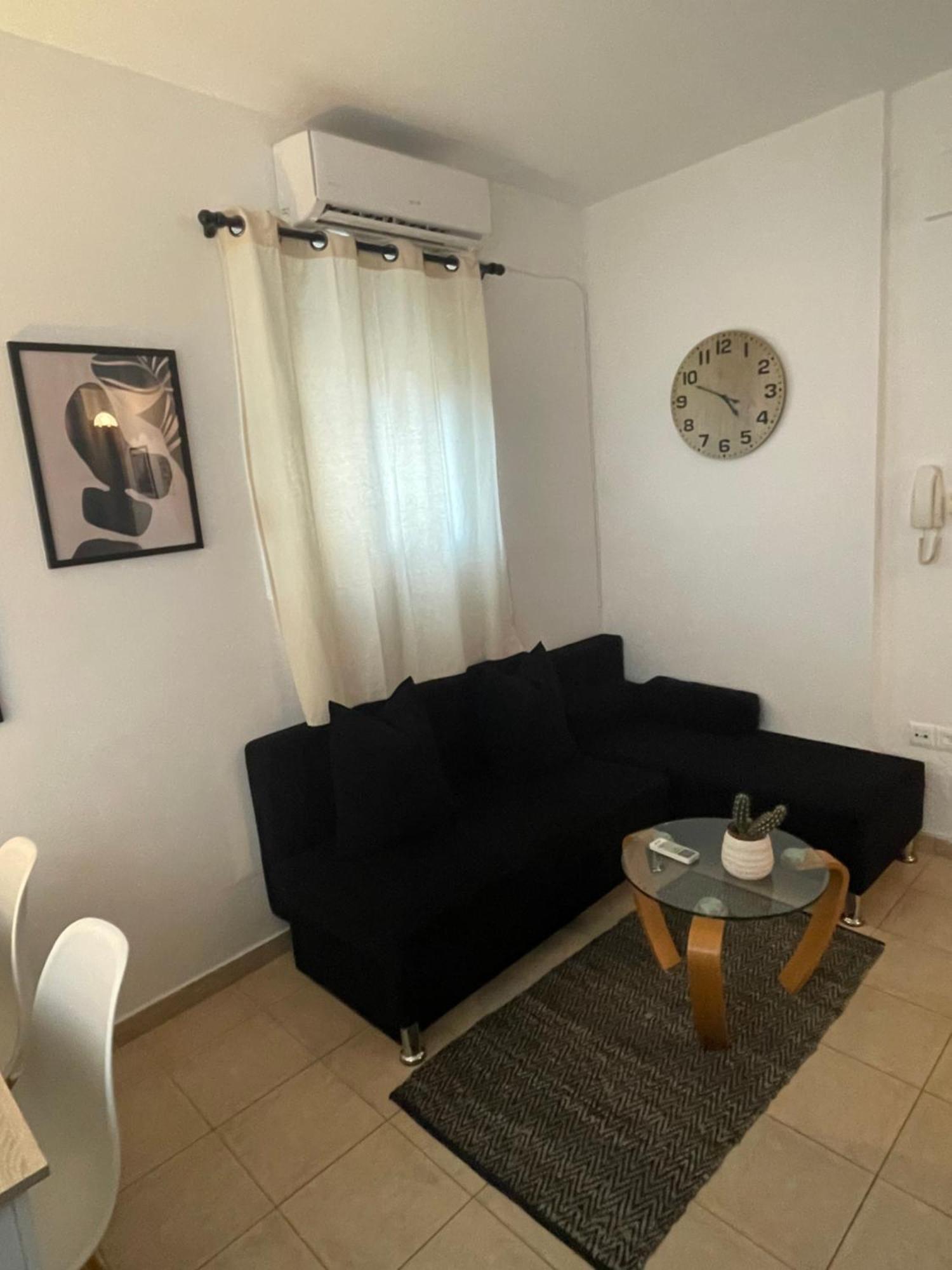 Semi-Basement 250M From Sea, Nea Chili Apartment Александруполис Екстериор снимка